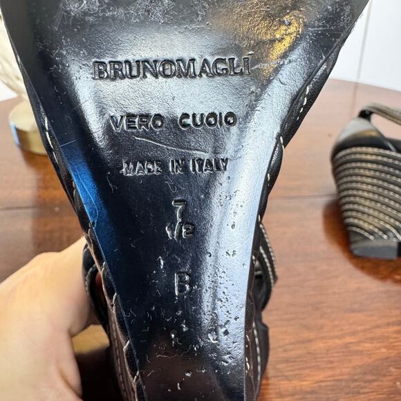 Bruno Magli Black Leather Sandal Size 7.5 - Picture 8 of 14